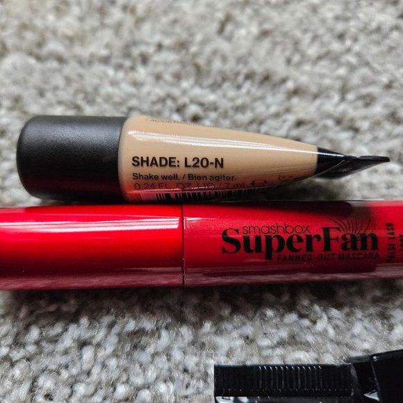 SMASHBOX ASSORT - SUPERFAN MASCARA/FOUNDATION/PHOTO FINISH/LIQUID LIPSTICK w/BAG - Picture 4 of 4